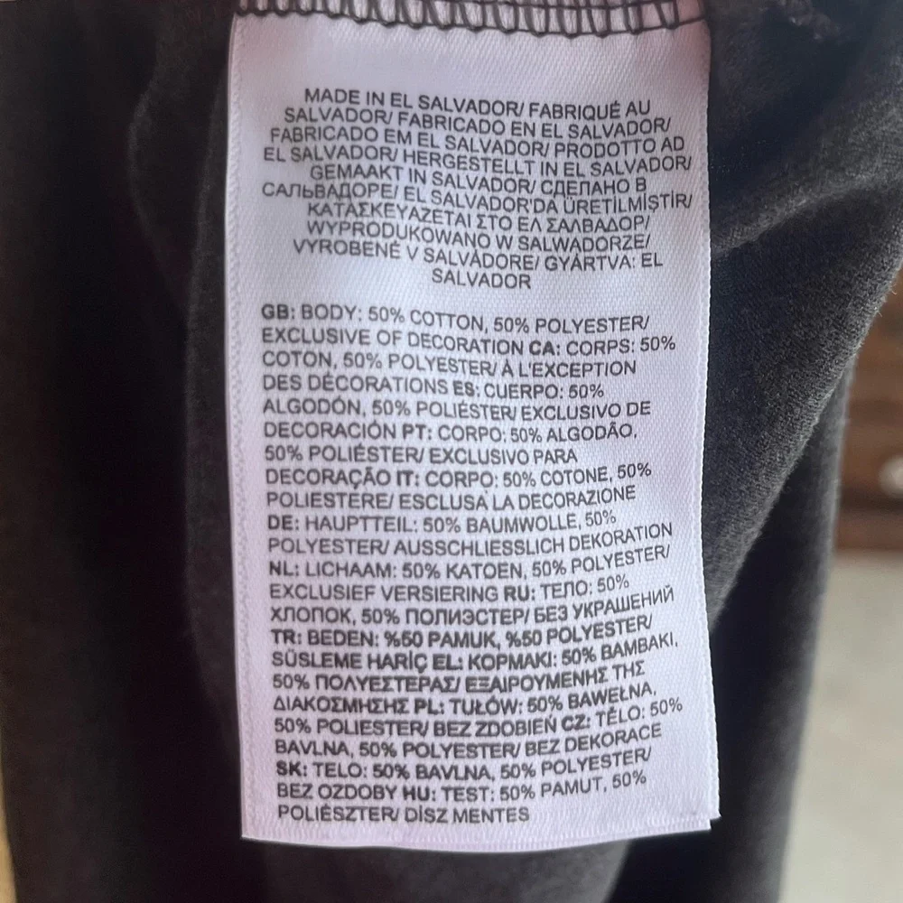 The North Face Charcoal Tee Shirt - Picture 4 of 4
